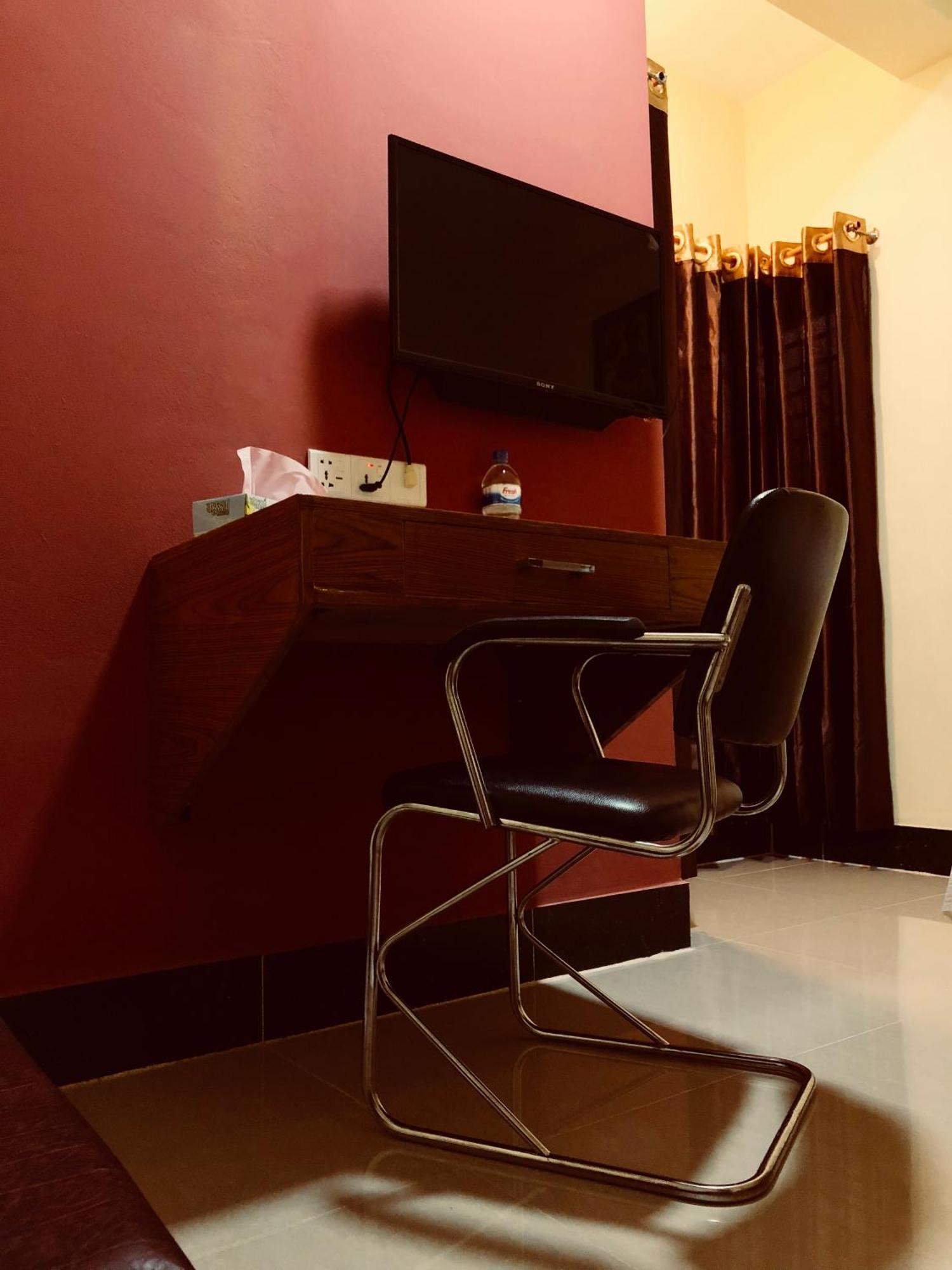 Q Palace Hotell Comilla Exteriör bild