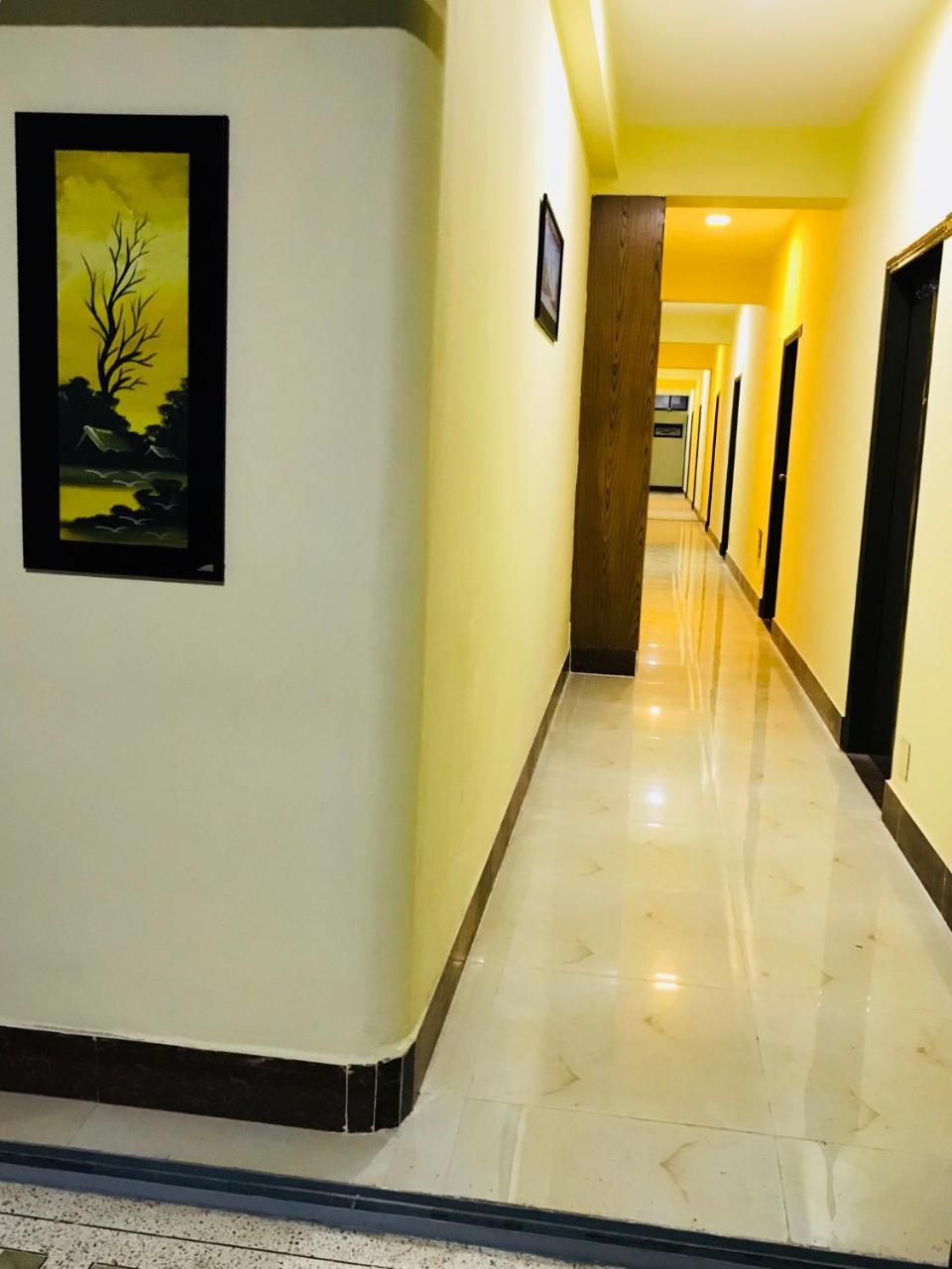 Q Palace Hotell Comilla Exteriör bild