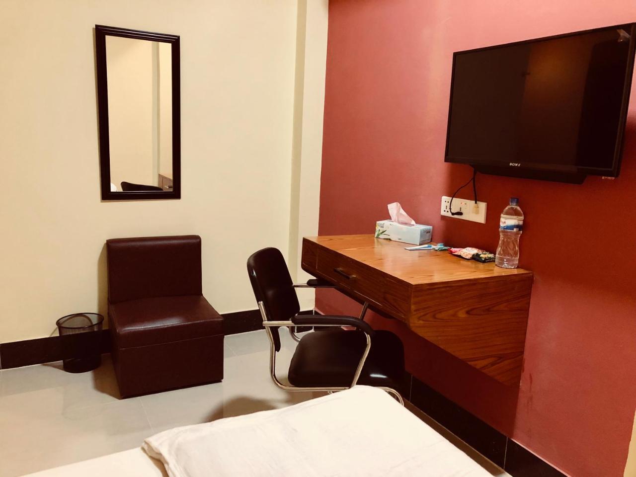 Q Palace Hotell Comilla Exteriör bild