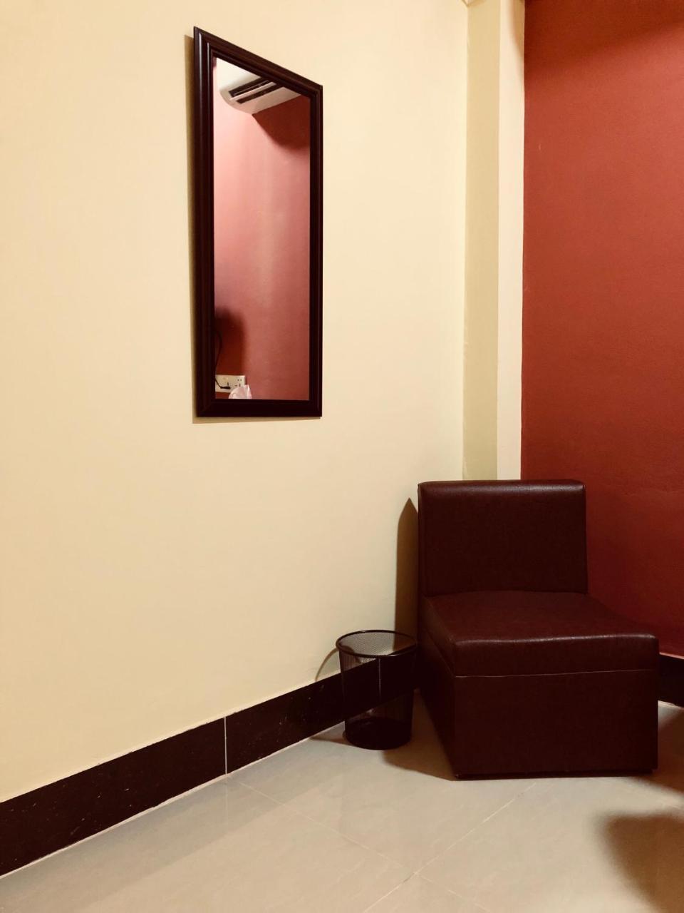 Q Palace Hotell Comilla Exteriör bild
